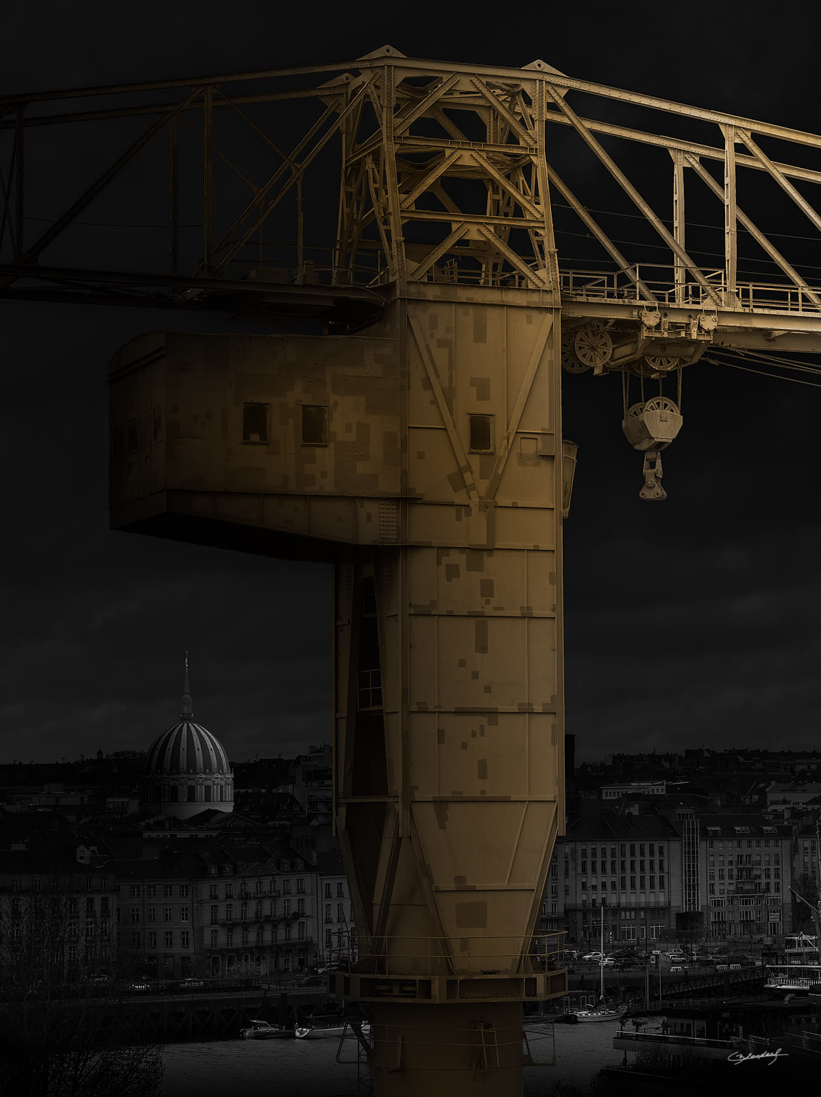 PHOTO CEDRIC BLONDEEL EXPO : GRUE JAUNE ET BON PORT - NANTES